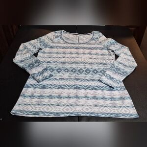 Ladies size 0 (0X) Maurice's Aztec pattern long sleeve tshirt